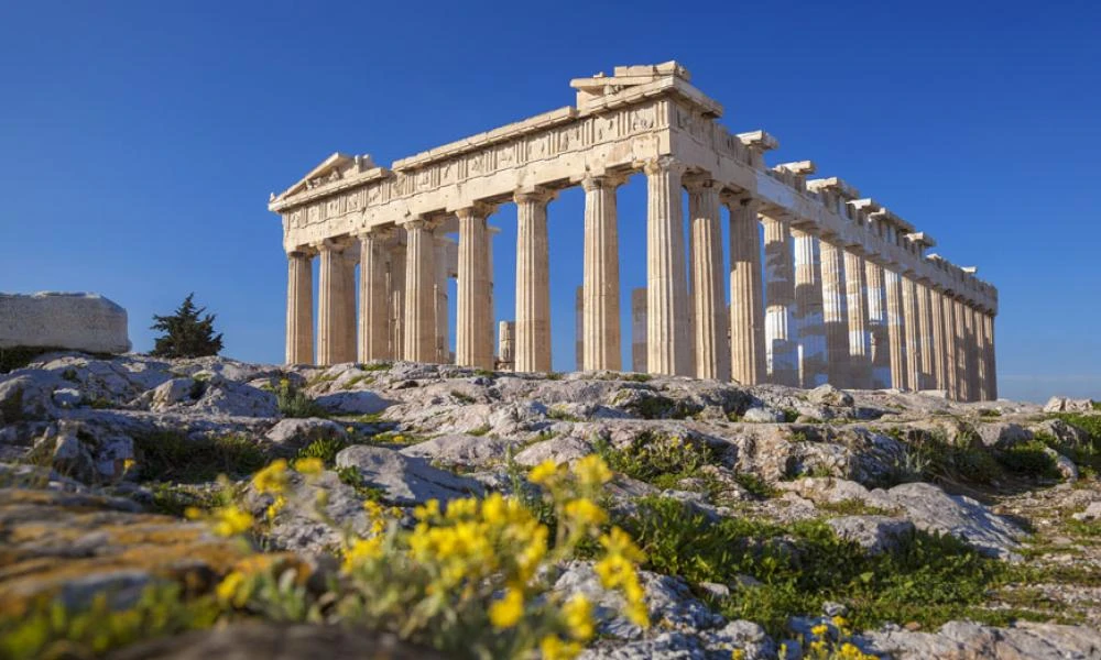 Παρθενώνας: 10 άγνωστες πληροφορίες για το εμβληματικό μνημείο - Η ύπαρξη του προ-Παρθενώνα, τα χρώματα και η χρυσή τομή